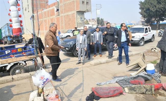 محافظ الغربية يتابع مشروعات الرصف و رفع الاشغالات بكفر الزيات
