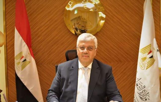برعاية وزير التعليم العالي.. أكاديمية البحث العلمي والتكنولوجيا تعلن عن برنامج وظائف بحثية