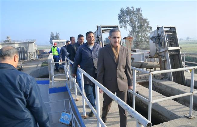 محافظ الغربية يتفقد مشروعات حياة كريمة ويتابع الرصف والتطوير بـ زفتى