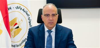 وزير الري: تأهيل الترع للحفاظ على سلامة الجسور والقطاع المائى 