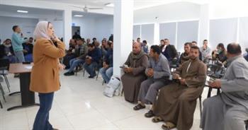 وزارة العمل : بدء تنفيذ خطة تدشين قاعدة بيانات لراغبي العمل في الخارج .. فيديو