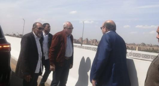 "راشد" يتفقد حالة النظافة والإشغالات بأحياء الهرم والعمرانية والطالبية 
