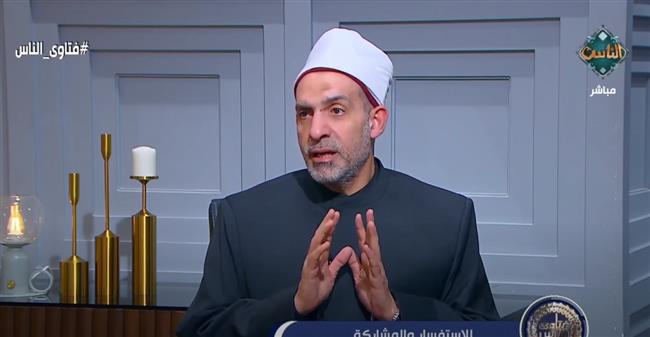 أمين الفتوى يحذر من الإسراف في تناول الطعام: يعطل عن العبادة.. فيديو