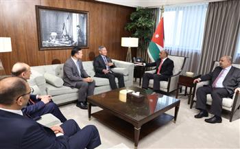   رئيس الوزراء الأردني يؤكد علاقات الشراكة والصداقة مع سنغافورة
