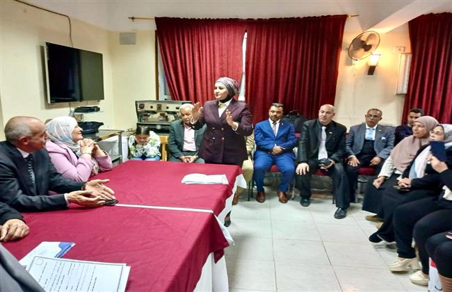 فوز مديرة مدرسة الشهيد عبدالمنعم رياض الثانوية العسكرية بـ قنا بلقب "رائد العام المثالي"
