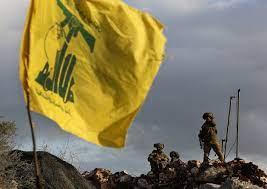   الجيش الإسرائيلي يعلن استهداف مبنى عسكري ونقطة مراقبة لـ "حزب الله" في لبنان
