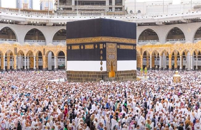 بث مباشر لصلاتي العشاء والتراويح من الحرمين الشريفين ليلة 9 رمضان