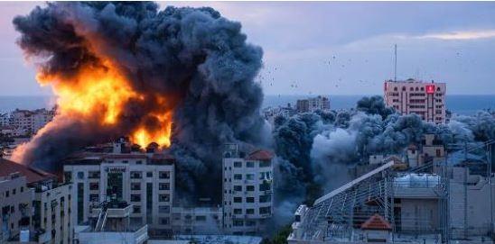 استشهاد وإصابة عشرات الفلسطينيين في اليوم الـ 165 من الحرب الإسرائيلية على غزة