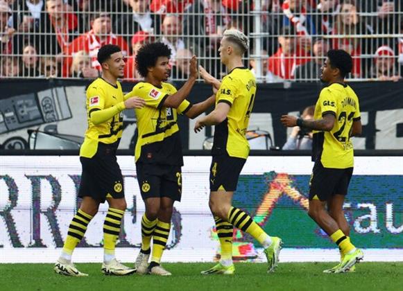 الدوري الألماني .. بوروسيا دورتموند يفوز على يونيون برلين بثنائية نظيفة