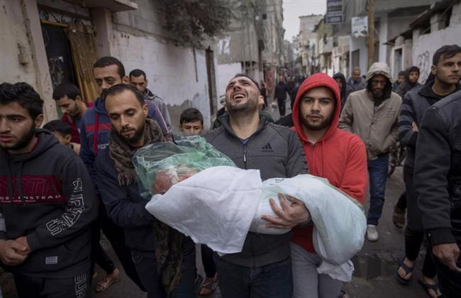 شهداء وجرحى في قصف إسرائيلي استهدف منازل ومناطق في قطاع غزة
