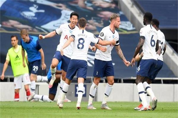 الدوري الإنجليزي.. توتنهام يستضيف كريستال بالاس 
