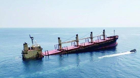 القوات الأمريكية والبريطانية تنفذ أكثر من 17 ضربة جوية غرب اليمن