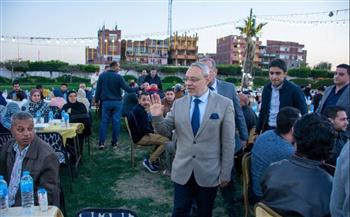   رئيس جامعة طنطا ينظم حفل افطار جماعي لـ 1000 من العمالة المؤقتة وأسرهم