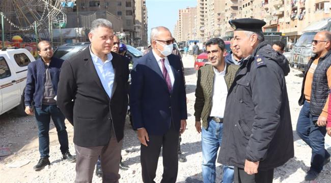 محافظ القليوبية يتابع منظومة النظافة الجديدة بأحياء غرب وشرق شبرا الخيمة 