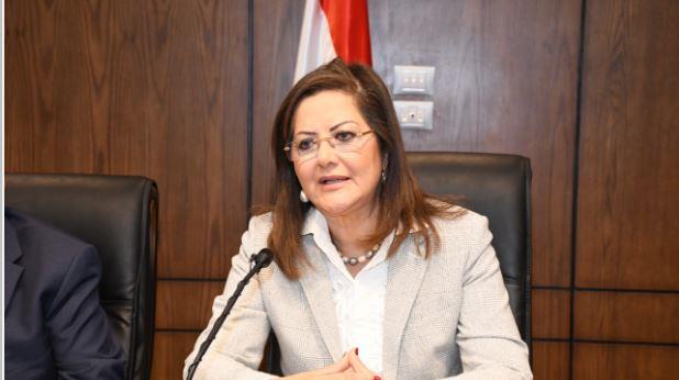 وزيرة التخطيط : المرأة كانت ولا تزال دائما عونا للوطن 