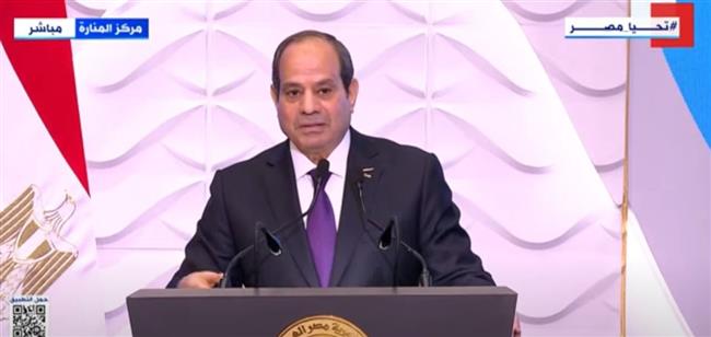 السيسي يوجه بتطبيق أسس المساواة بين الجنسين في الاستفادة من الخدمات المصرفية