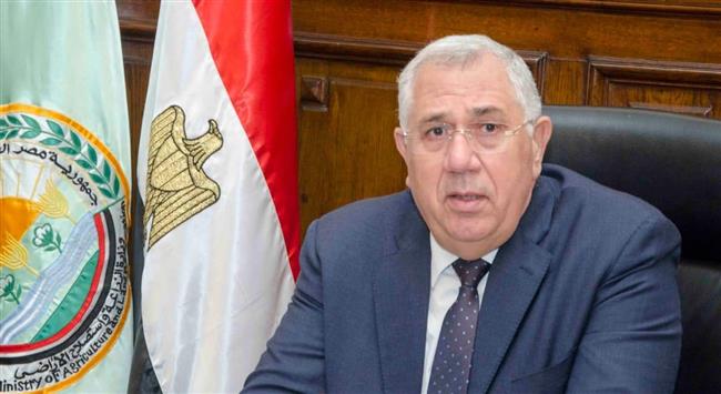 وزير الزراعة يتابع منظومة كارت الفلاح والتحول الرقمي وتطبيق نظام الـ "GPS" في نقل الأسمدة