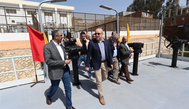 بالصور| الجزار يتفقد مشروعات "حياة كريمة" بمركز شبين القناطر