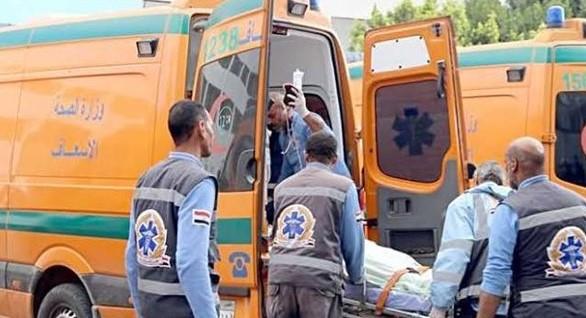 بالأسماء- إصابة 16 بينهم 4 سيدات في حادث انقلاب سيارة على الصحراوي الغربي بالمنيا