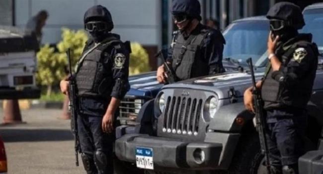 ضبط عنصرين إجراميين بحوزتهما 556 طربة حشيش قبل ترويجها بالشرقية والمنيا