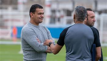 الكونفدرالية.. مدير الكرة يجتمع بـ جوميز على هامش مران الزمالك