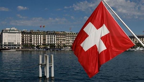 مبادرة "حماية الحياد السويسري" تنجح في جمع 140 ألف توقيع