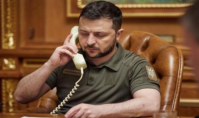سيمور هيرش: واشنطن هددت زيلينسكي بقطع التمويل في حال التفاوض مع روسيا