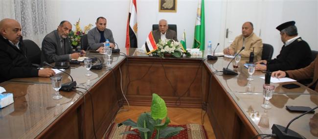 محافظ الجيزة: حملات مكثفة للرقابة على محطات الوقود والمواقف للالتزام بالتعريفة الجديدة