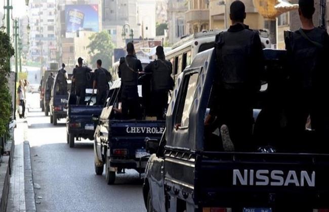 حملات أمنية مكثفة لضبط الخارجين عن القانون بأسوان ودمياط