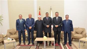 رئيس جامعة المنصورة يشارك في ندوة مفتي الديار المصرية