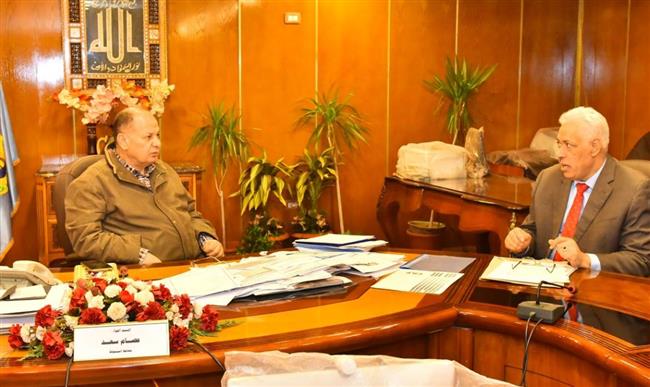 محافظ أسيوط يوجه بتوفير فرص عمل للمواطنين
