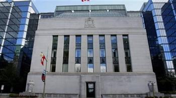   بنك كندا يحذر من أن ضعف الإنتاجية يمثل "حالة طوارئ اقتصادية"