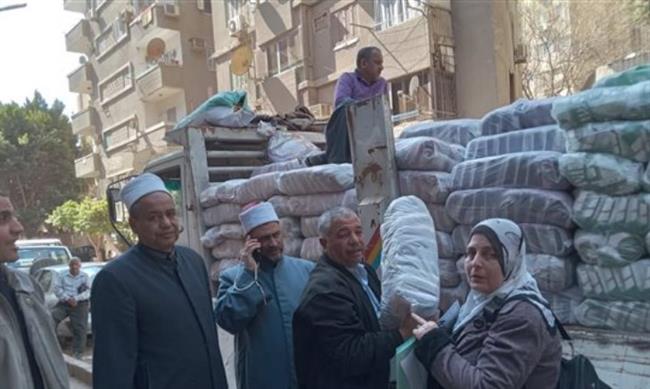 الأوقاف: توزيع 22 طن سلع غذائية على الأسر الأولى بالرعاية في 3 محافظات