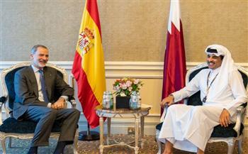 أمير قطر و ملك إسبانيا يبحثان هاتفيا سبل تعزيز العلاقات الثنائية