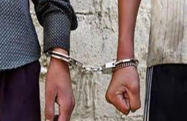 لحيازتهما أسلحة نارية بدون ترخيص.. الأمن يضبط شخصين بالجيزة
