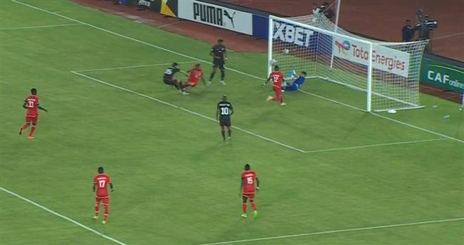دوري أبطال إفريقيا .. الأهلي يتقدم على سيمبا بهدف كوكا بالشوط الأول 