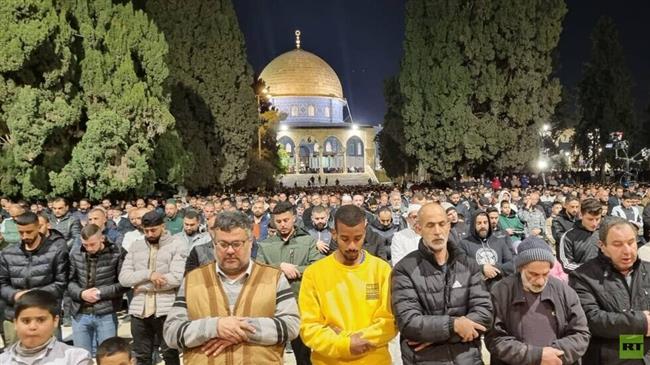 150 ألفا يؤدون صلاتي العشاء وتراويح الجمعة الثالثة من رمضان في المسجد الأقصى