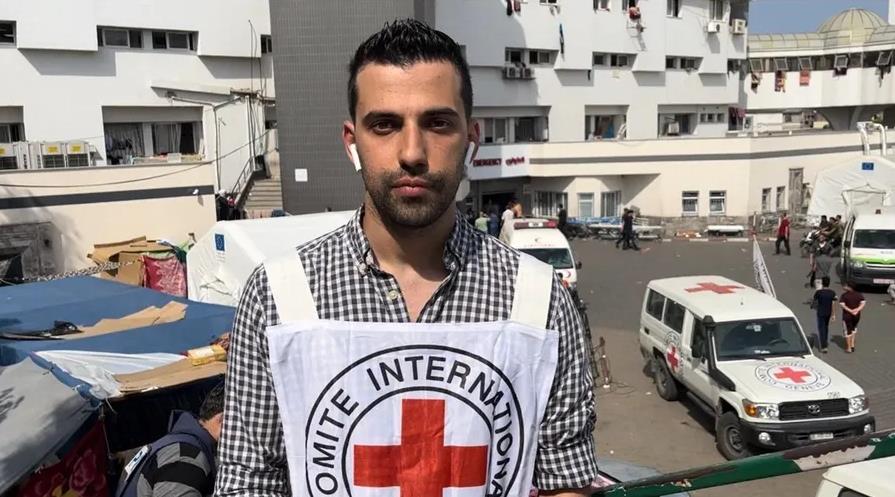 متحدث الصليب الأحمر بـ غزة : الاحتلال ينفذ اعتداءات ضد العاملين بالإغاثة الإنسانية في القطاع
