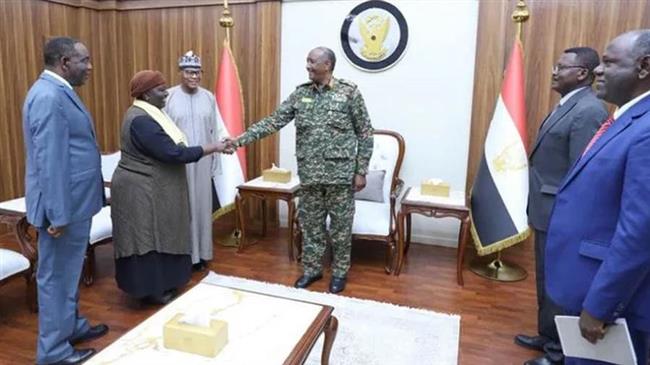 "البرهان" يلتقي وفد آلية الاتحاد الإفريقي رفيعة المستوي المعنية بـ السودان
