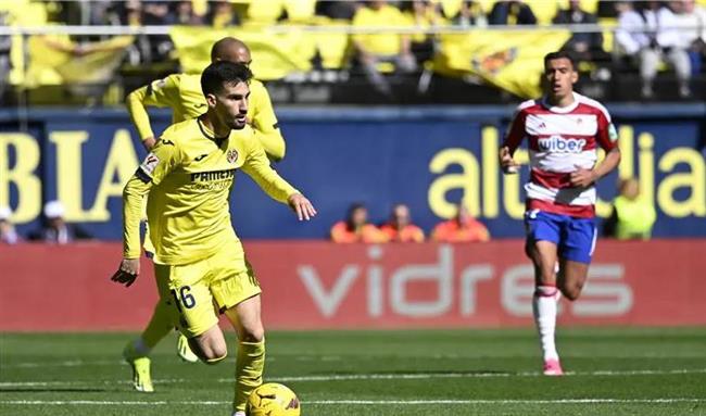 الدوري الإسباني .. "فياريال" يحقق فوزًا كبيرًا على "غرناطة" 5-1