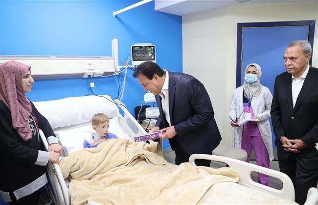 وزير الصحة يفتتح وحدة رعاية مركزة للأطفال بـ مستشفى القناطر الخيرية المركزي