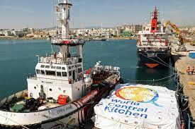   قافلة مساعدات على متنها 323 طنا من الأغذية تغادر قبرص متجهة إلى غزة