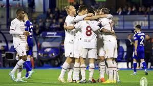 ميلان يهزم فيورنتينا 2-1 في الدورى الايطالي