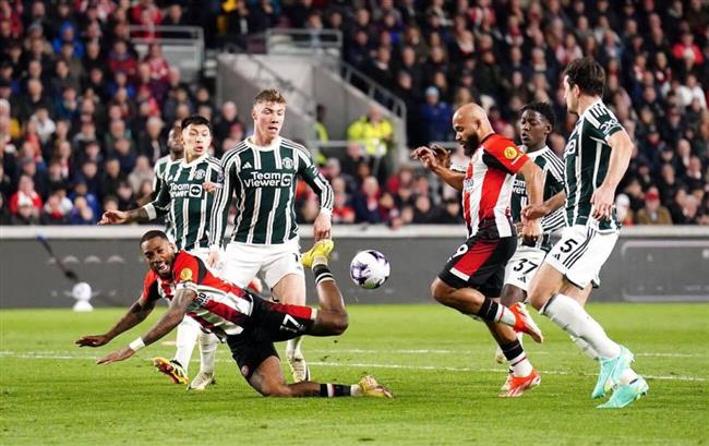 برينتفورد يحقق تعادل قاتلا مع مانشستر يونايتد 1ـ1 في الدوري الانجليزي
