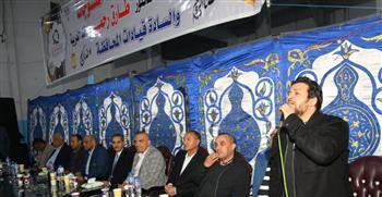 محافظ الغربية يشارك عمال غزل المحلة سحورا رمضانيا بالمنطقة الصناعية 