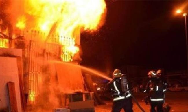 إخماد حريق التهم مزرعة في الشيخ زايد