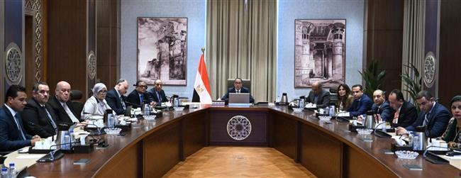 الحكومة تبدأ الإجراءات التنفيذية لطرح إدارة وتشغيل المطارات بشركات القطاع الخاص