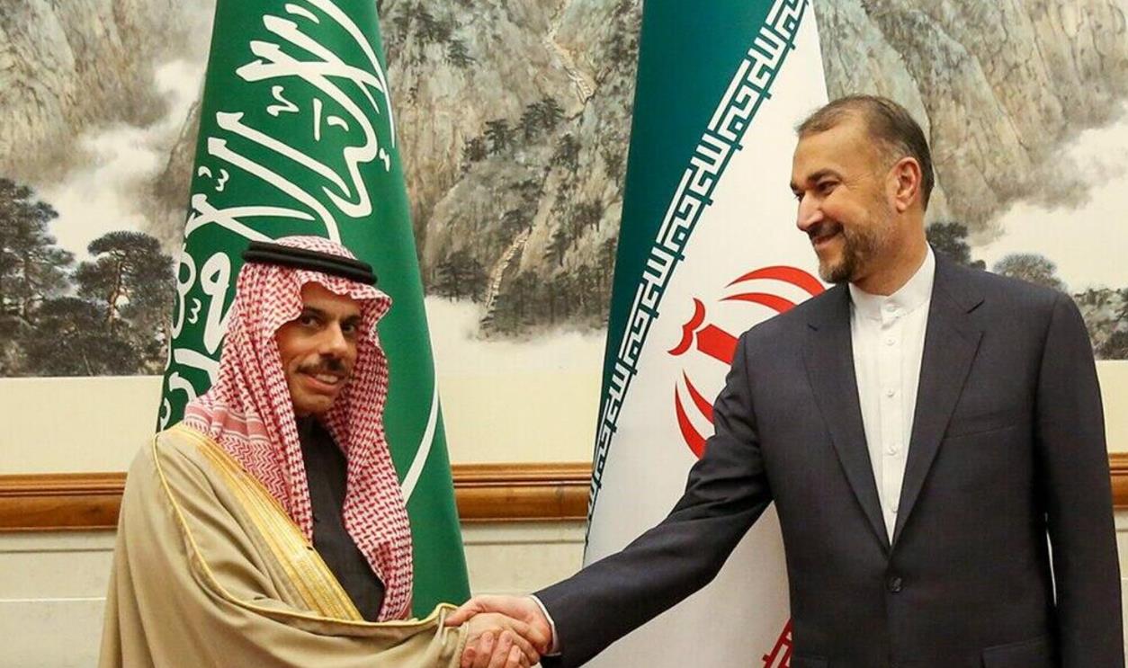 وزيرا خارجية السعودية و إيران يبحثان تطورات الأوضاع في غزة ومحيطها