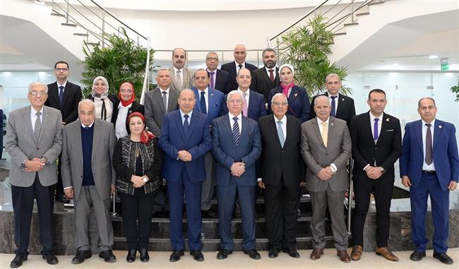 مجلس أمناء جامعة المنصورة الأهلية يوافق على بدء الدراسة في 4 كليات وبرامج جديدة