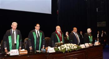 رئيس جامعة القاهرة: كلية الاقتصاد تتطور بشكل كبير